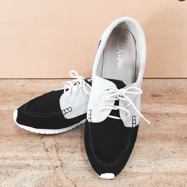 **SALE** รองเท้าสุดแนวจาก DAPPER ค่ะ