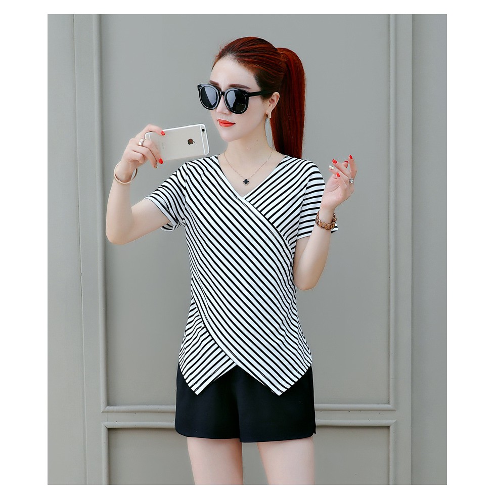 ซื้อ1แถม1！！！เสื้อยืดลายทาง คอวี แขนสั้น Fashion เกาหลี รูปที่ 8
