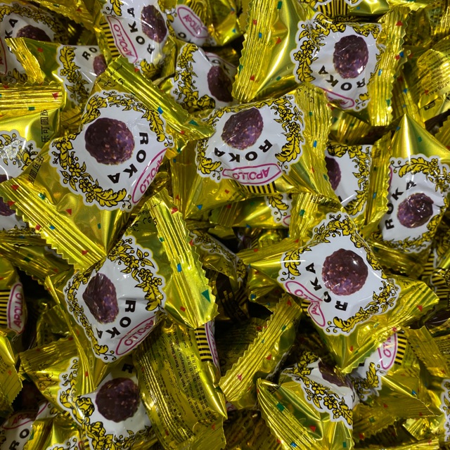 Apollo Roca ขนมปังเคลือบช็อคโกแลต 70ชิ้น/ห่อ