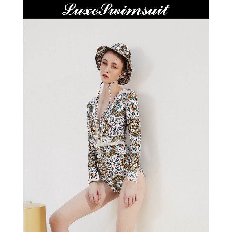 Hat  -  Green  tiles