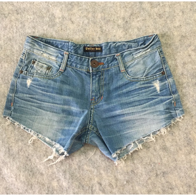 กางเกงยีนส์ขาสั้น Dollar box