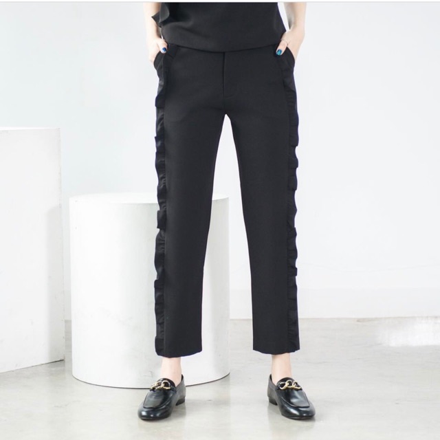ส่งต่อ Lequa brooke ruffle pants