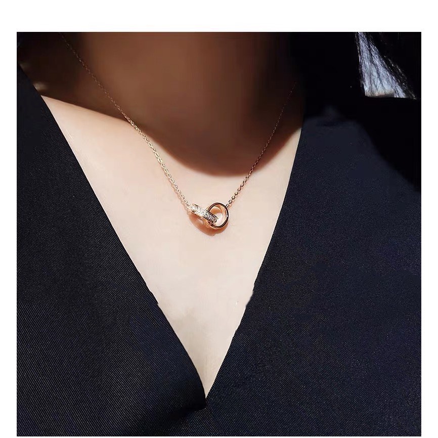 Leve Series สร้อยคอโซ่สเตนเลส ไทเทเนียม ทอง 18K จี้แหวนคู่ ประดับเพชร เครื่องประดับ สําหรับผู้หญิง