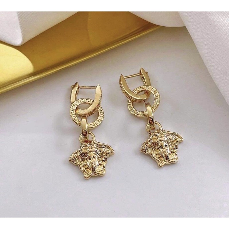 ต่างหู versace ต่างหู พรีเมี่ยม ต่างหูแสตนเลสชุบทองแท้ 100% ต่างหูแฟชั่น