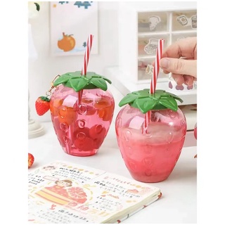 (NDM84) strawberry juice glass แก้วสตรอเบอร์รี่ ผลไม้ ทรงสวย สีใส ขนาด500ml. แถมฟรี!! หลอด