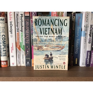 หนังสือมือสอง Romancing Vietnam ผู้เขียน Justin Wintle (ภาษาอังกฤษ๋)