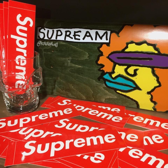 สติ๊กเกอร์ Supreme Sticker Box Logo ของแท้