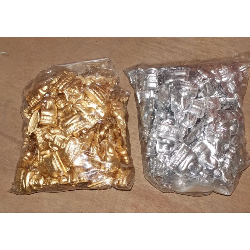 พระเงินพระทอง/พระเเก้ปีชง/คู่ละ5บาท