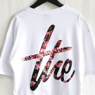 Urthe - เสื้อยืด รุ่น SAKURA