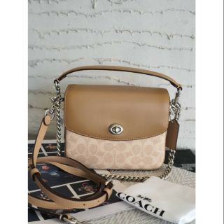 Cassie Crossbody 19 In Signature Canvas Style No. 89089 Light Nickel/Sand Taupe งานช็อป