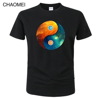 ใหม่ Yin Yang Space Co os Galy Universe Outerspace Tai Chi Gossip เสื้อยืดแฟชั่น สําหรับผู้ชาย