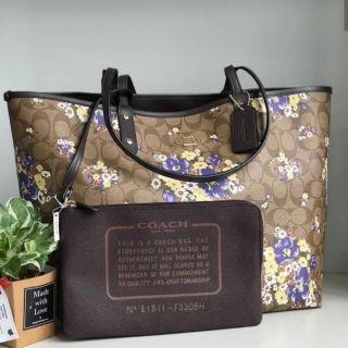 Coach tote 1ใบใช้ได้2ด้าน ใหม่มือ1พร้อมส่งคะ