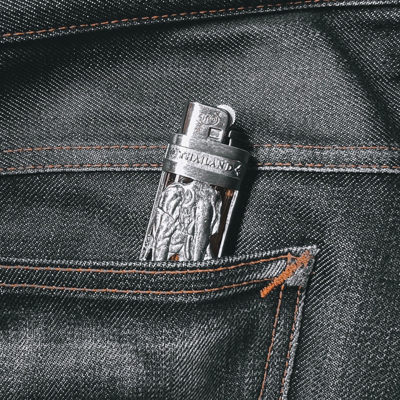 ปลอกไฟแช็กพญาคชสาร Lighter Case