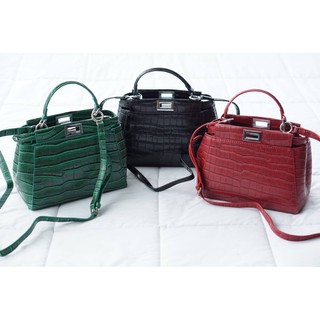 เช็คก่อนสั่ง  Fendi peekaboo crocodile