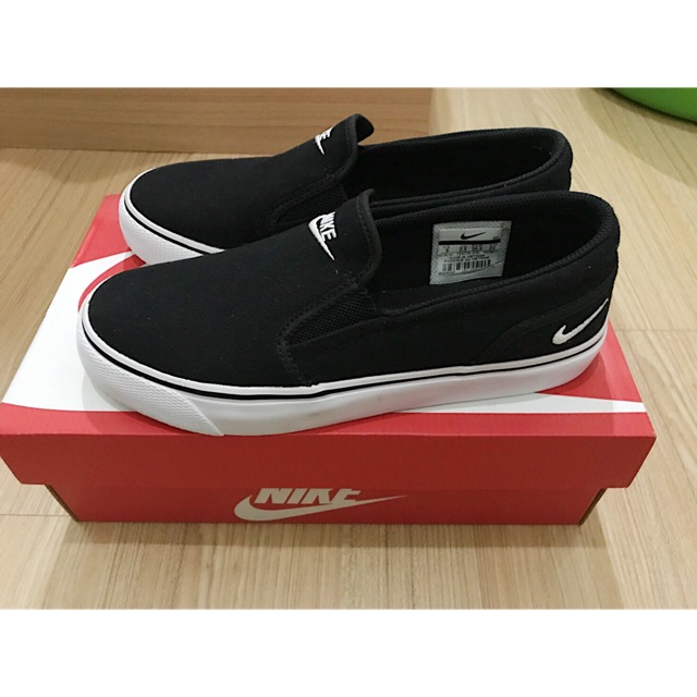 Nike toki slip on