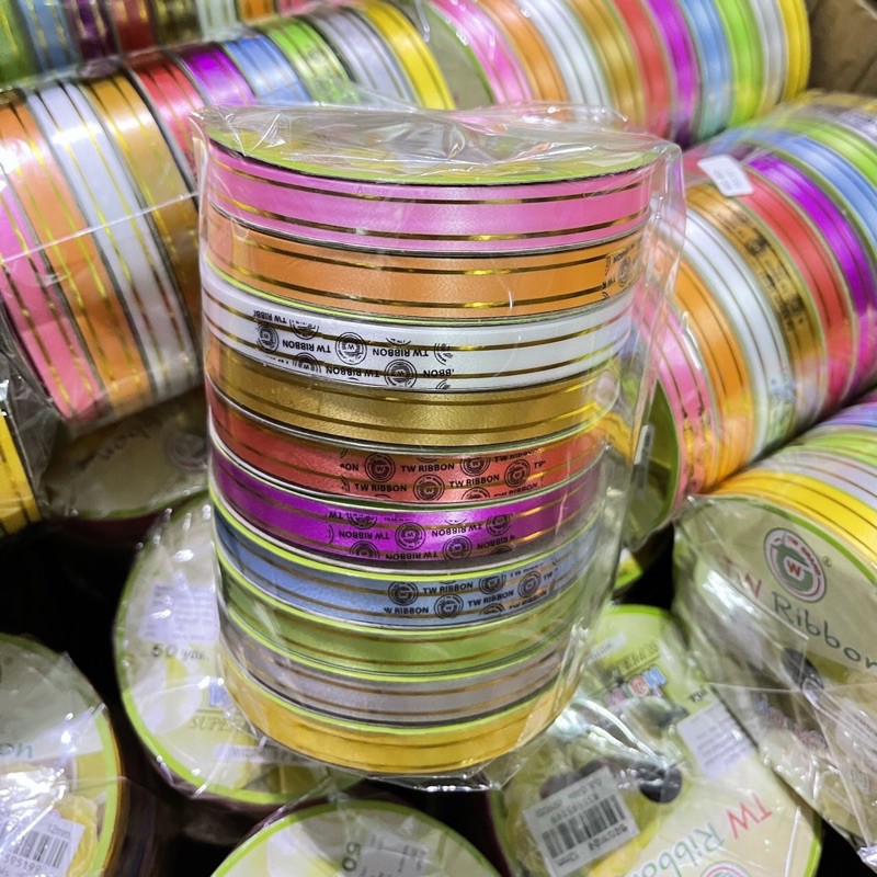 [TW ทีดับบลิว] (ยกตั้ง 10 ม้วน) ริบบิ้นเหรียญโปรยทาน ขอบทอง No.2 ขนาด 12 มิล ความยาว 50 หลา/ม้วน