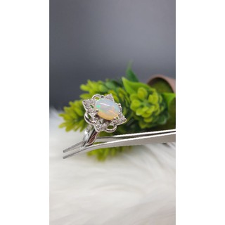 แหวนโอปอ (Opal) ขาว ประดับล้อม CZ ตัวเรือนเงินแท้