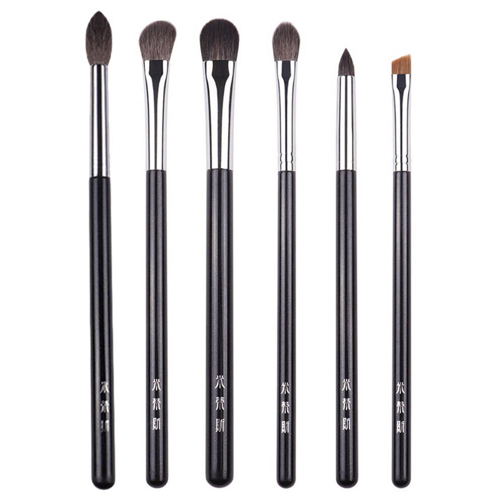 Glossier Eyeshadow Brush พร้อมจัดส่ง tamnaka1 ThaiPick