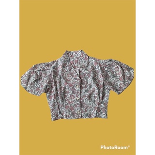 เสื้อคอปผ้าซีทรูลายกราฟฟิกสม่วงพาสเทล