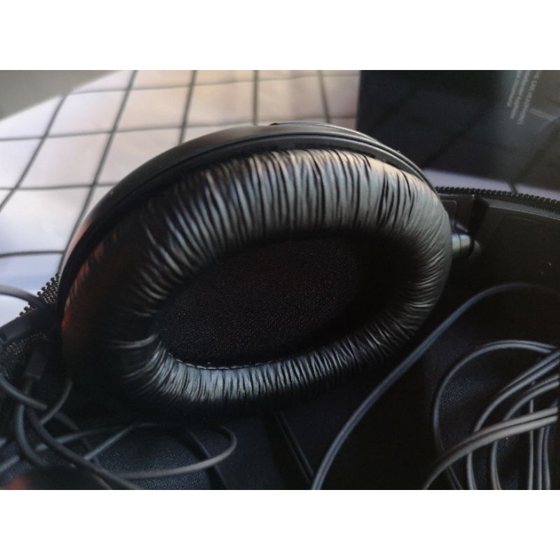 HD206 ​SENNHEISER​ หูฟังครอบหู