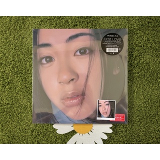 แผ่นเสียง Utada hikaru /Album first love พร้อมสติ๊กเกอร์ ครบชุดของใหม่ในซีล