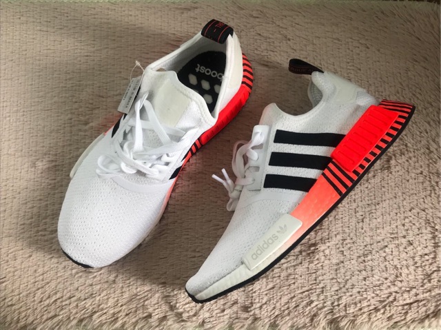🌟New🌟Adidas NMD R1 สีขาว
