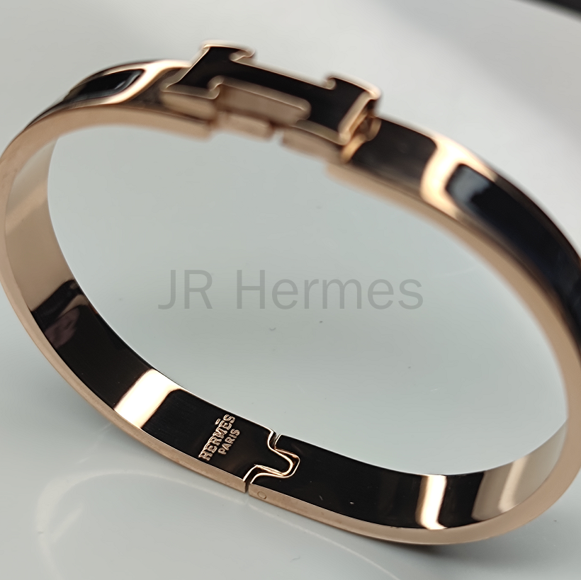 สร้อยข้อมือ แบบแคบ เคลือบสีโรสโกลด์ พร้อมกล่อง