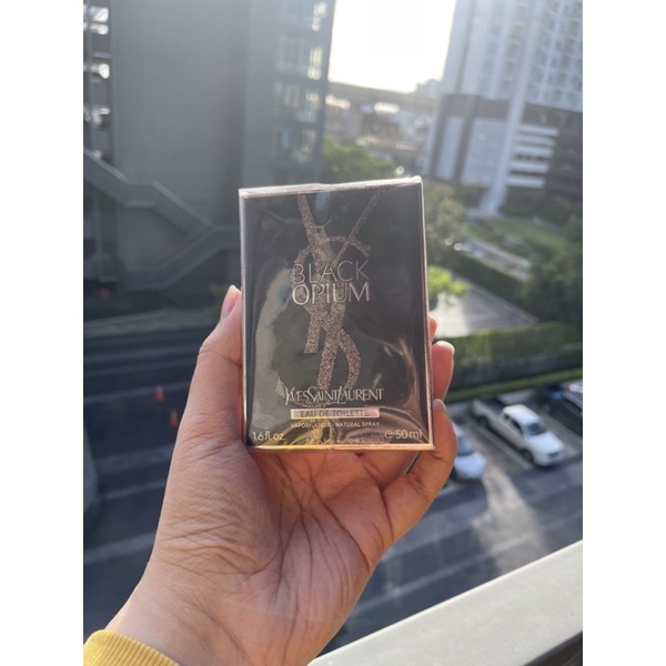 YVES SAINT LAURENT BLACK OPIUM EAU DE TOILETTE