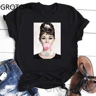 TSHIRTฝ้ายเสื้อยืดแขนสั้น พิมพ์ลาย Audrey Hepburn Pink Bubble Gum สไตล์ฮาราจูกุ แฟชั่นวินเทจs-5xl