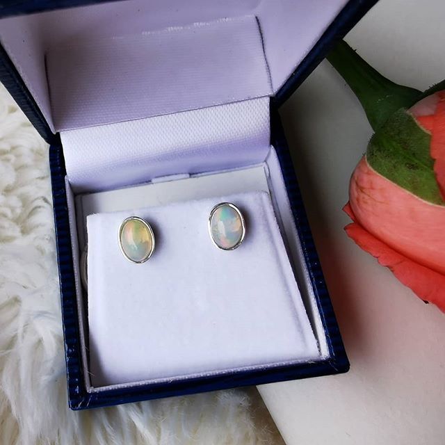 Opal Earring​ ต่างหูโอปอล