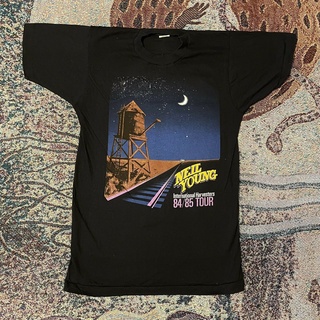 คอลูกเรือใหม่ Neil Young 1984 เสื้อเชิ้ต เหมาะกับการพกพาเดินทาง สําหรับผู้ชายS-5XL