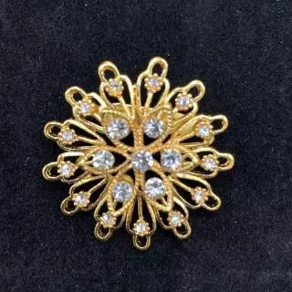 Vintage Jewelry เข็มกลัด 4.5cm ลายดอกไม้ แฟชั่น คลาสสิก เข็มกลัดเพชร สิทอง 1pcs