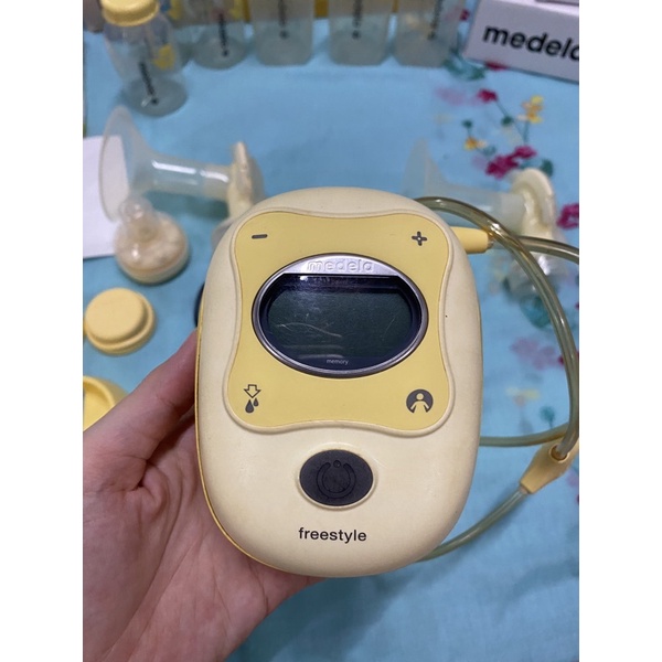 เครื่องปั๊มนม มือสอง medela freestyle