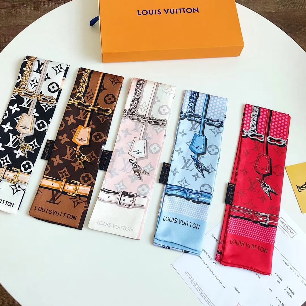 ผ้าพันคอ ผ้าพันหูกระเป๋า 4 สีผ้าพันคอแบรนด์ ป้ายLV💝พร้อมส่งจากไทย🇹🇭💝 ผ้าพันคอแฟชั่น ขนาด8×120cm.ผ้าร