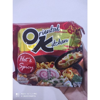 1ห่อ มาม่า OK รสฮอตแอนด์สไปซี่ 85 กรัม รสเผ็ด สีแดง 1 pack Mama OK Hot and Spicy Flavor 85 g. Spicy red color