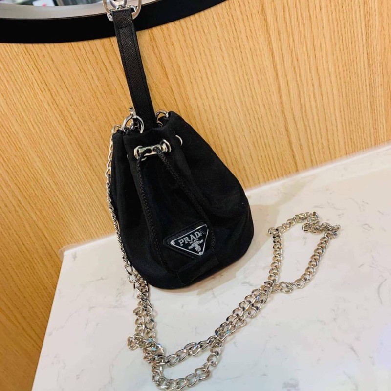 พร้อมส่ง!! กระเป๋าทรงขนมจีบ Prada ใบจิ๋ว