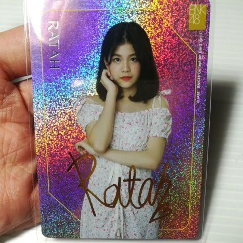 BNK48 Premium Card : Ultra rare Ratah ลายเซ็นพิมพ์ ส่งฟรี