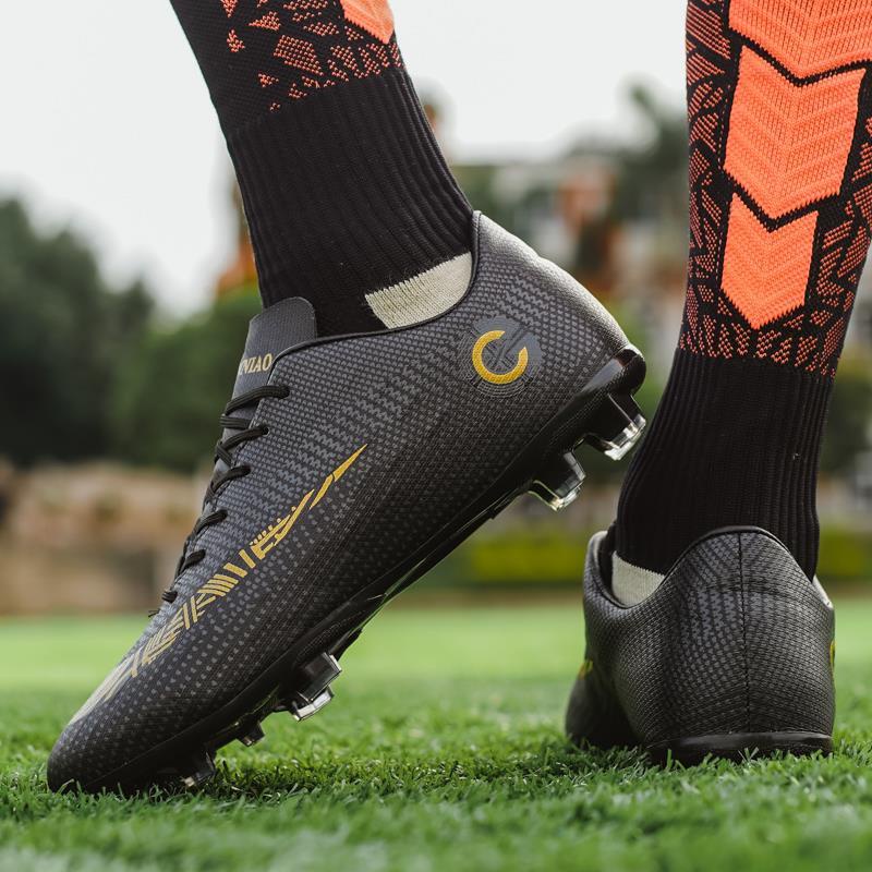 Cristiano Ronaldo CR7 Assassin high-top football shoes Men's broken nails