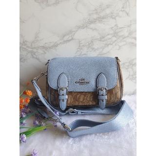 Lucy Crossbody in Siganture Canvas Coach C6781