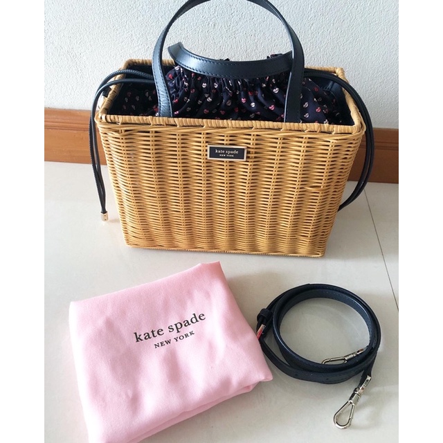 กระเป๋าสาน Kate Spade ของแท้ ของใหม่ พร้อมส่ง