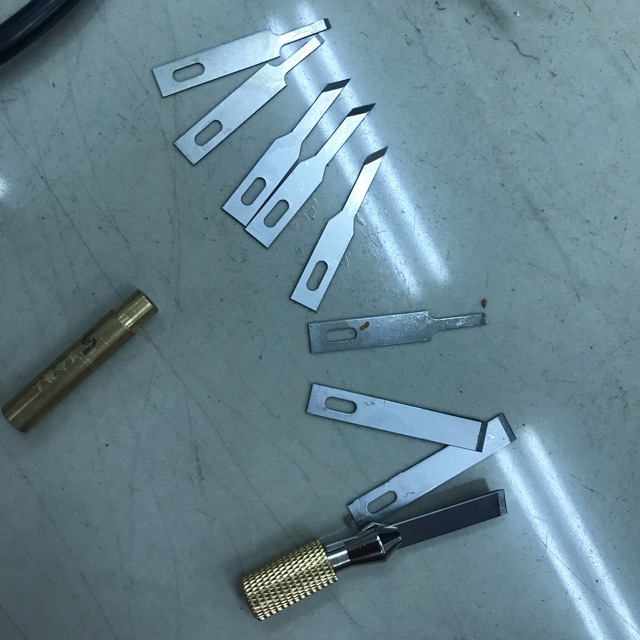 ใบมีดตีกาวบนNANDที่แข็งๆได้หมด ได้กับปลายหัวแร้งรุ่นQUICK 236. 936. Kaisi2936
