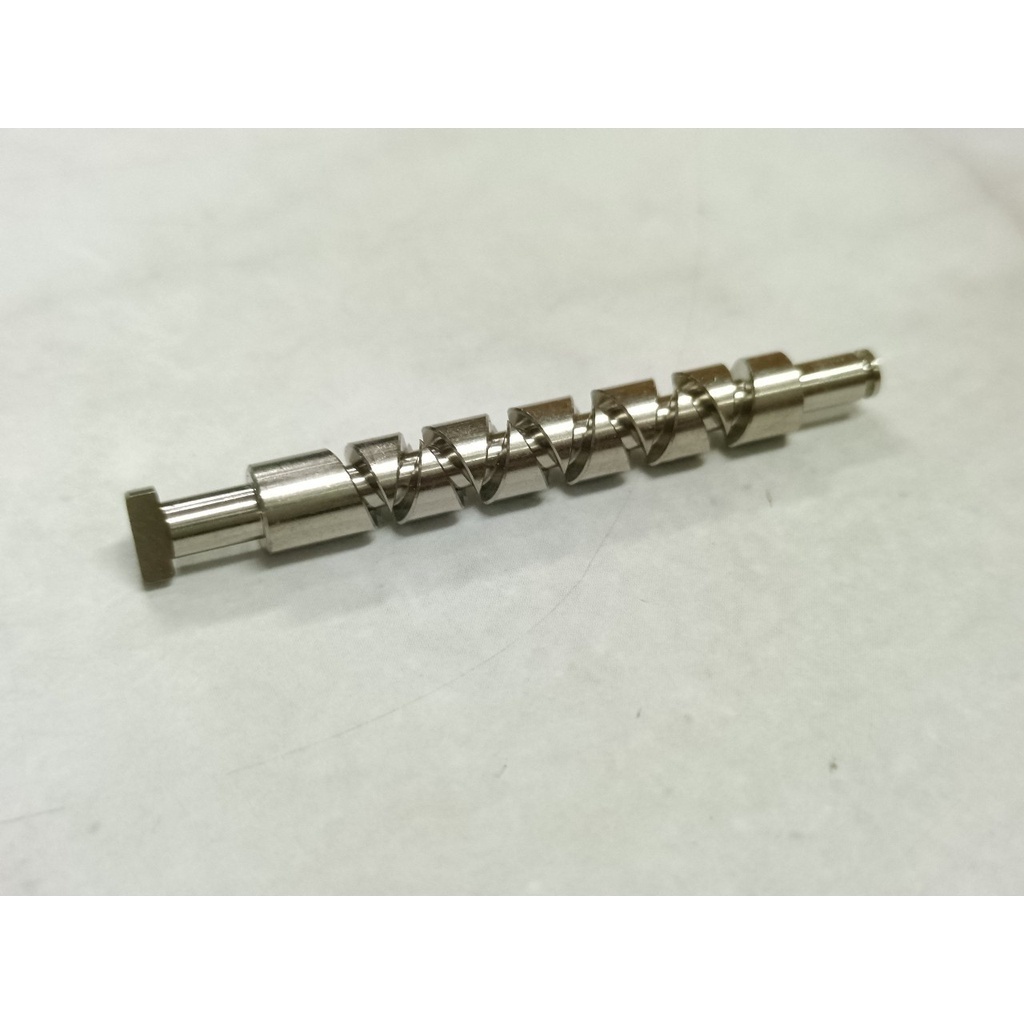 เฟืองตัวหนอน SHIMANO BASSONE XT , CEANAN 100 101 รุ่นเก่า (104zk)