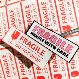 มี3ลาย FRAGILE Handle With Care STICKER สติ๊กเกอร์ ข้อความ ป้าย คำเตือน ระวังแตก ส่งของ กล่องพัสดุ ป้าย Label Paper