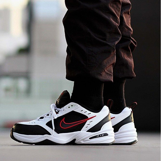 nike air monarch iv pantip