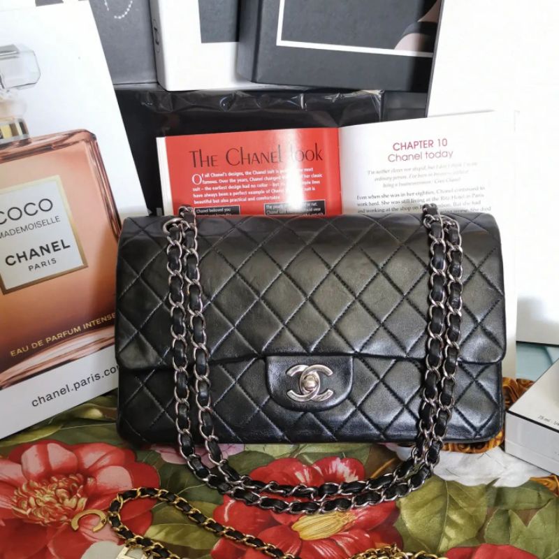 Chanel​ Classic​ Double​ Flap​  vintage​ Bag​ size​10​​Holo​7 Silver Chain​