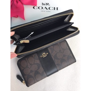 New coach กระเป๋าสตางค์ใบยาวซิปรอบค่ะ