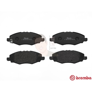 P83 094B ผ้าเบรก F (แท้ BREMBO รุ่น Black) TOYOTA อินโนว่า Innova 2.0 2.5D 2.7 ปี2004-&gt;