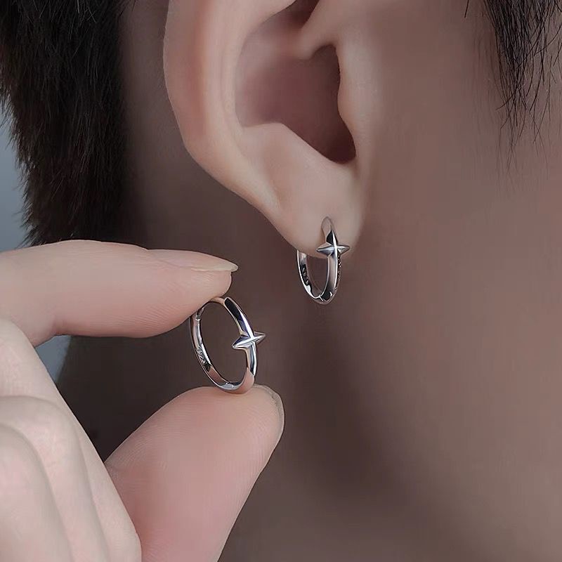 Original Design Star ต่างหูญี่ปุ่นเกาหลี Niche Cool สไตล์ High-End Letter ต่างหู 925 เงิน Hypoallergenic Skin-Friendly ต่างหูชายต่างหูเงินอินเทรนด์นักเรียนแฟชั่น All-Match