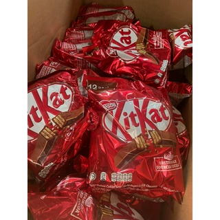 kitkat คิทแคทช็อกโกแลต ห่อใหญ่ขนาด 204กรัม 1ห่อใหญ่ มี12ชิ้นเล็ก