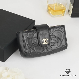 CHANEL CARD HOLDER CAMELLIA BLACK GHW LAMB